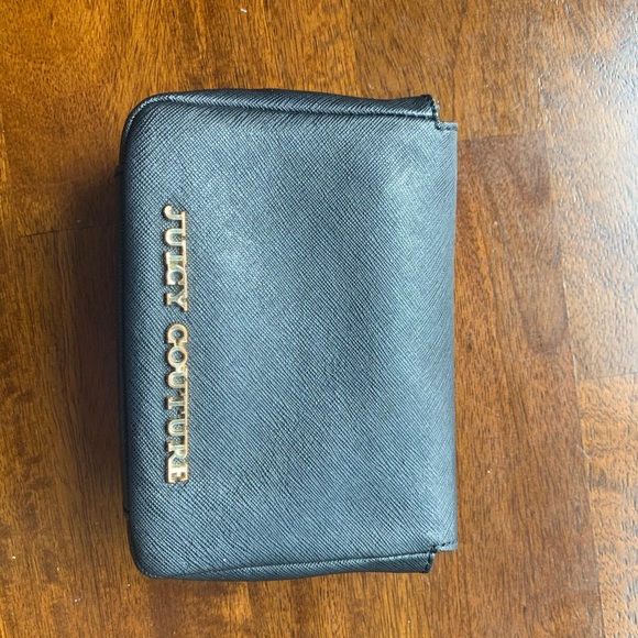 Juicy couture small crossbody - Picture 2 of 3